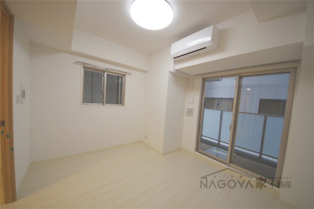 エステムコート名古屋泉プラチナムゲート リビング