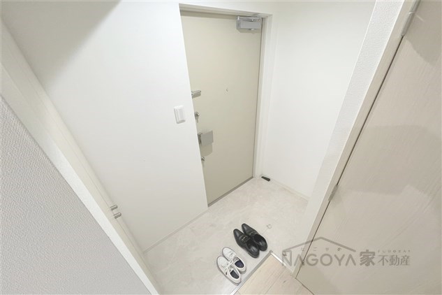 PLATZ TACHIBANA 玄関