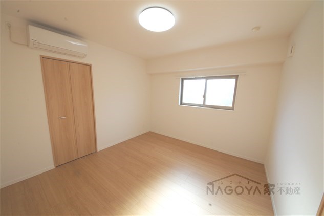 新栄アイサンメゾン ベッドルーム