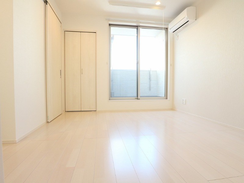 R-Smart covo 新栄 リビング