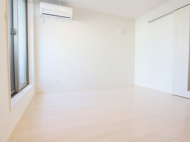 R-Smart covo 新栄 ベッドルーム