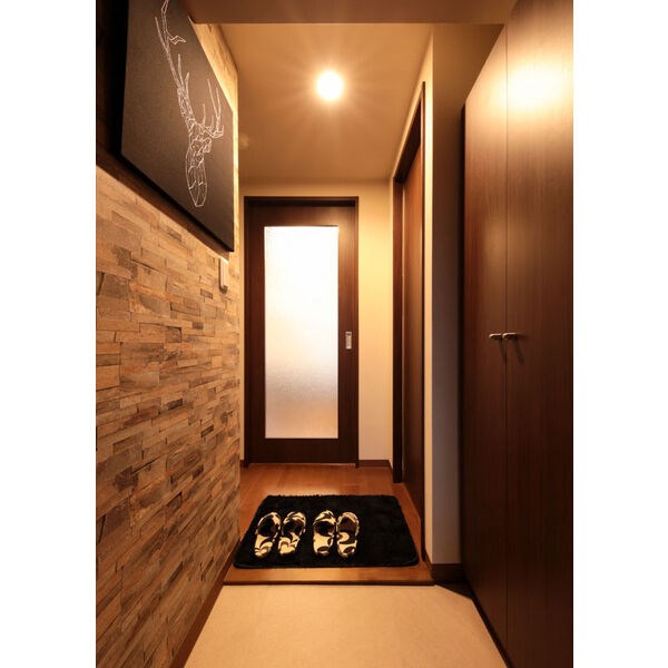 VERITAS IZUMI 玄関