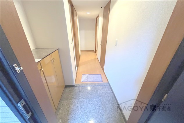 グラン・アベニュー名駅 玄関