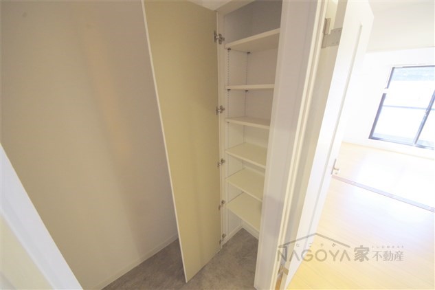 La Verite  ノムラⅠ 玄関