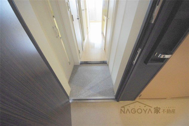 プレサンス名古屋駅前グランヴィル 玄関