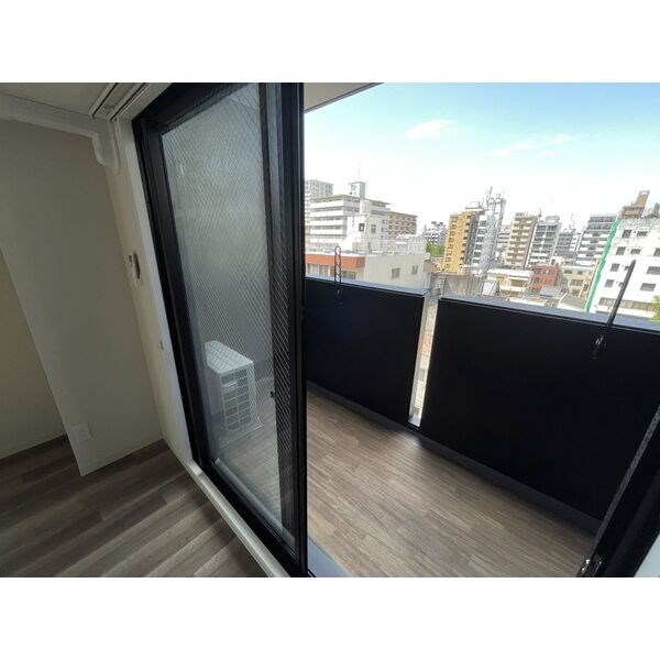 Neplus　T ベランダ