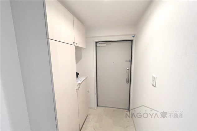 ステージ覚王山 玄関