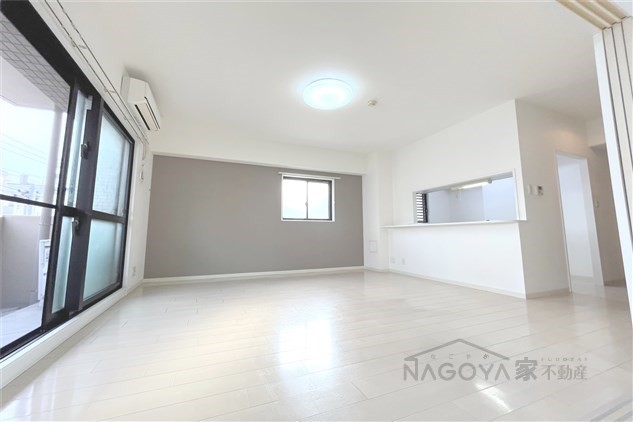 ステージ覚王山 リビング