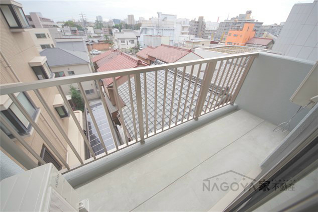 ウイングコート徳川 ベランダ