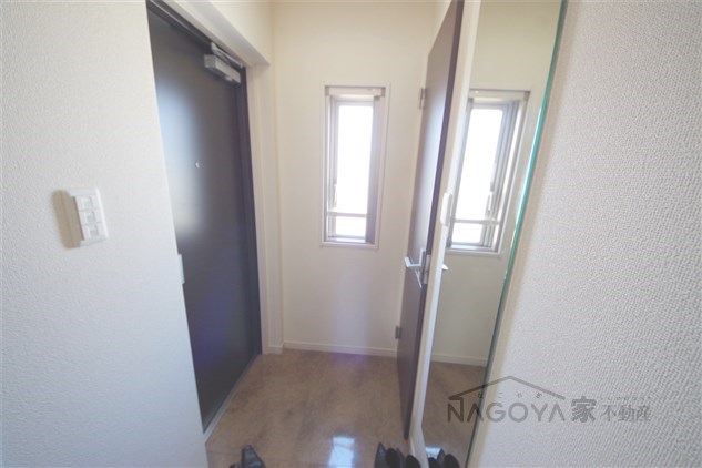 ドゥーエ千種 玄関