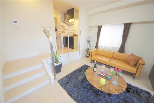 ドゥーエ千種 リビング