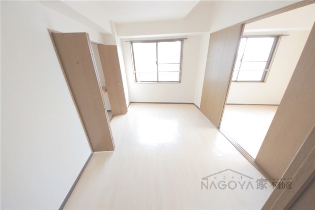 ラッフル千代田 ベッドルーム