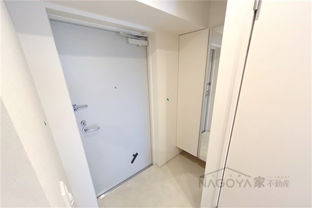 ジュール亀島 玄関