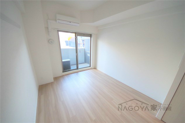 プレサンス名古屋STATIONルミアス リビング