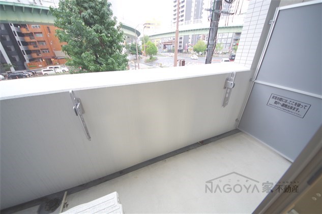 メイボーテセラ ベランダ