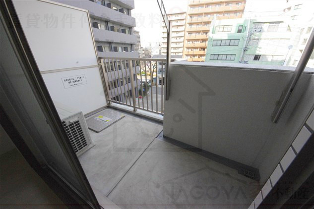 フローライト上前津 ベランダ