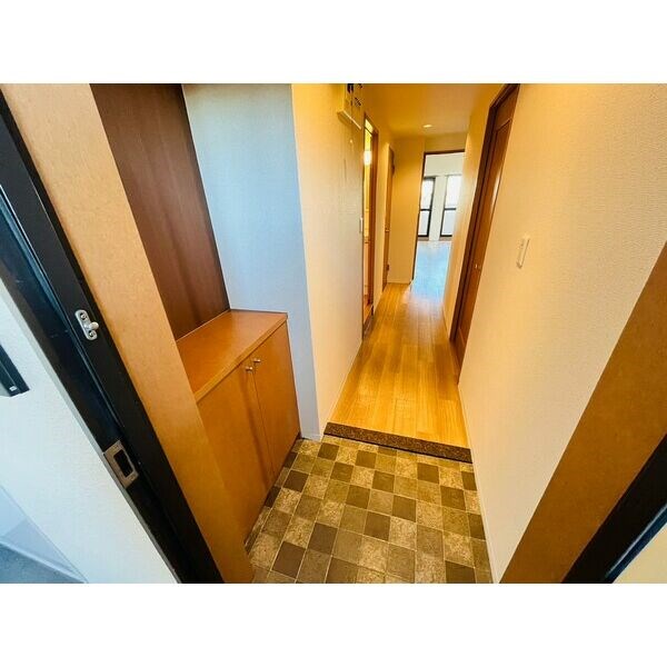 グランドール瑞天 玄関