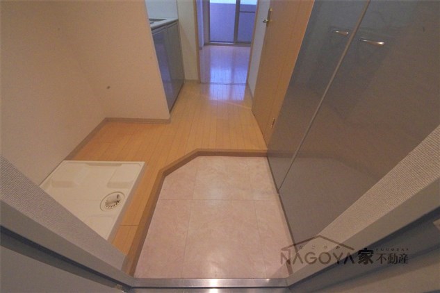 アビタシオン鶴舞 玄関