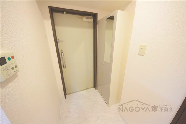 KDXレジデンス今池 玄関