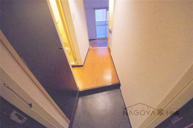 ジョイフル鶴舞 玄関