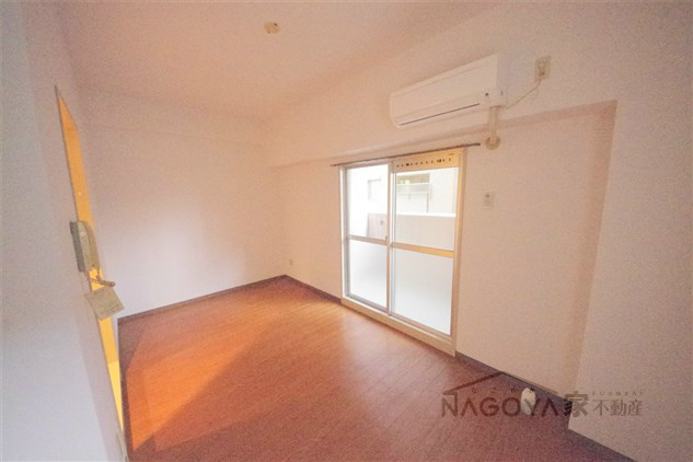 ジョイフル鶴舞 リビング