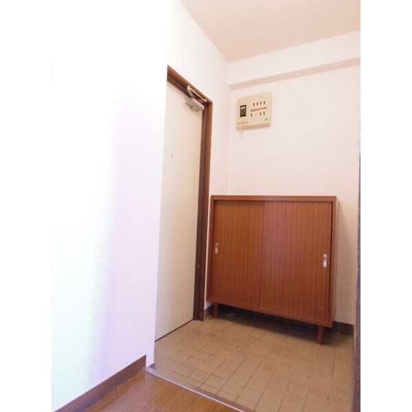 第二近藤ビル 玄関