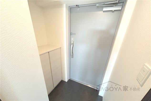 RESIDENCIA御器所 玄関