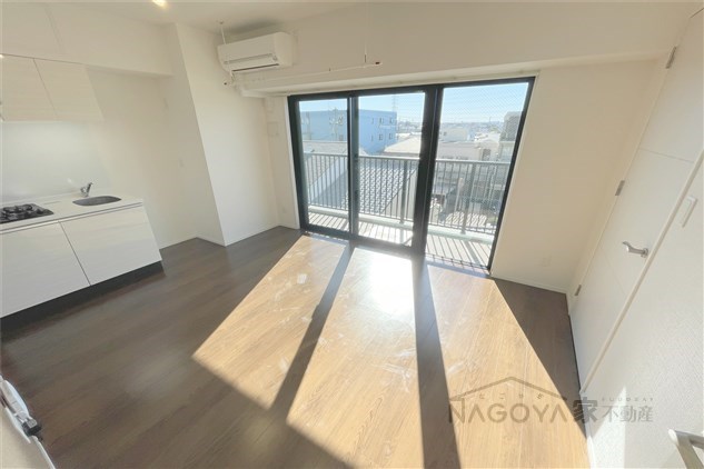 AVANTI aratamabashi リビング