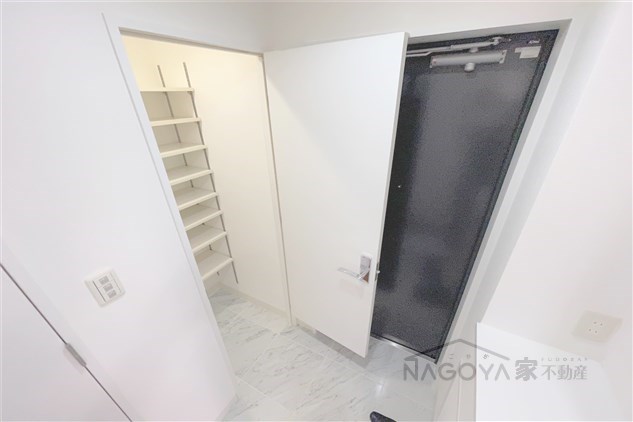 さくらＨｉｌｌｓリバーサイドＷＥＳＴ 玄関