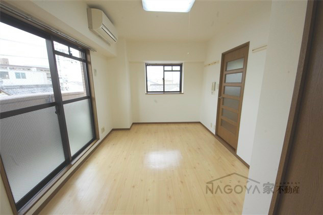 コンフォール加茂 リビング