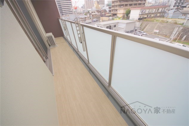 ルーエ金山 ベランダ