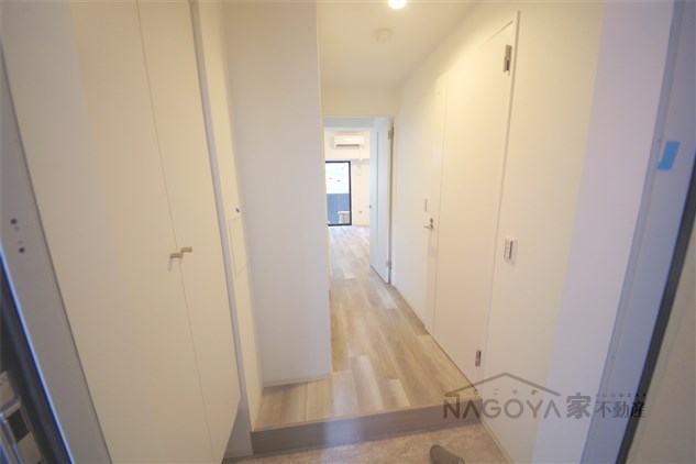 シェモア泉 玄関