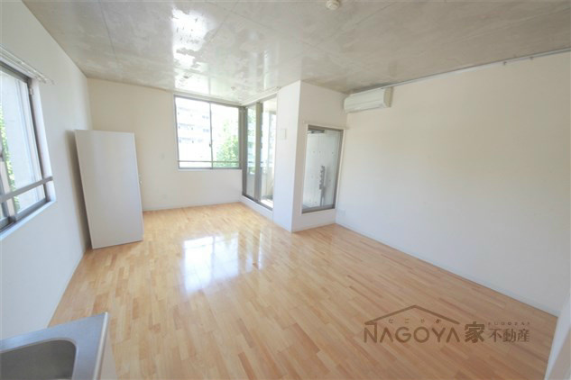 ESTACION KANAYAMA WEST・EAST その他2