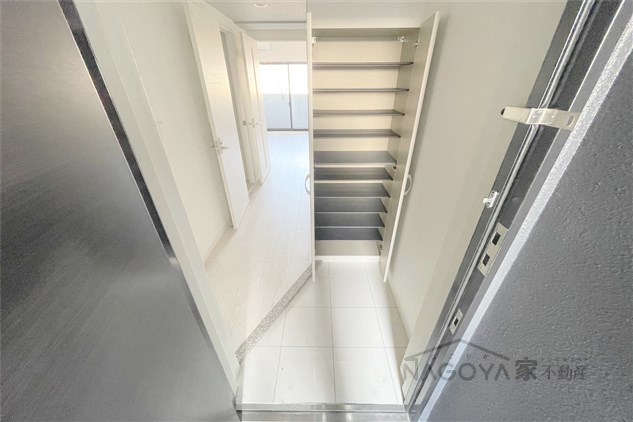 アプリーレ千代田 玄関