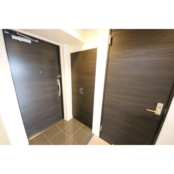 アプリーレ千代田 玄関