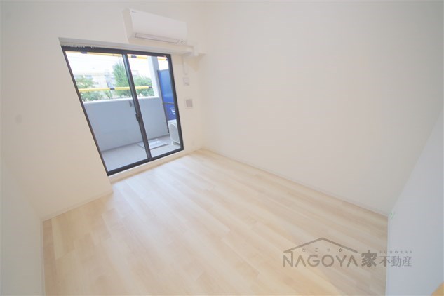 S-RESIDENCE堀田 リビング