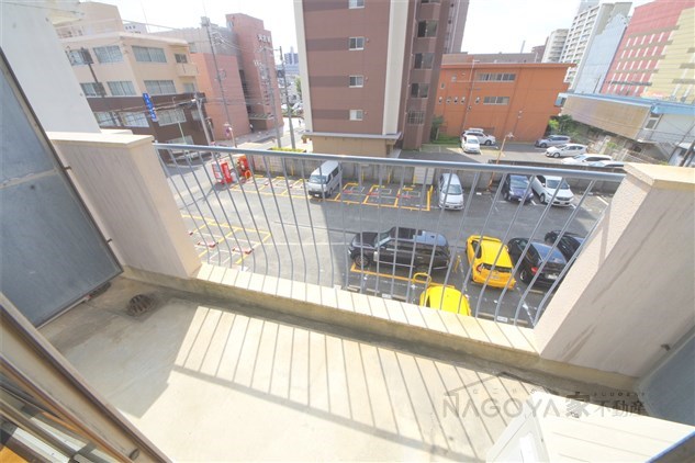 八晃ビル ベランダ