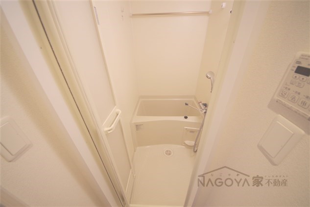 プレサンス上前津グレース 風呂画像