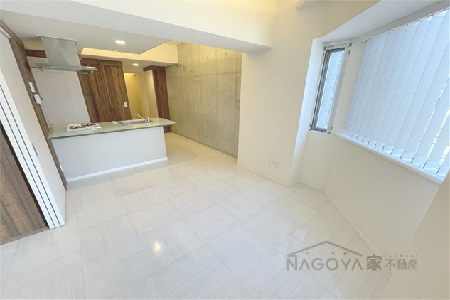 SK BUILDING-501 リビング