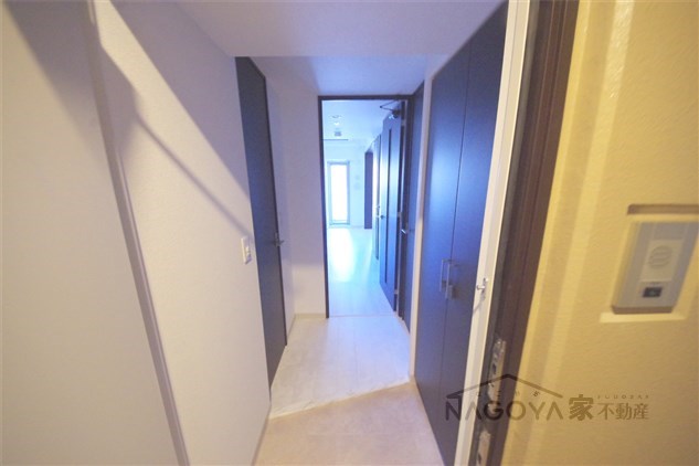 エステムコート名古屋黒川シャルマン 玄関