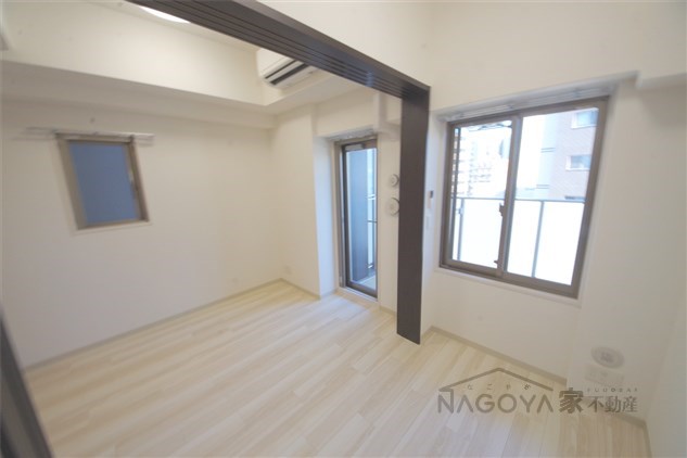 エステムコート名古屋黒川シャルマン ベッドルーム