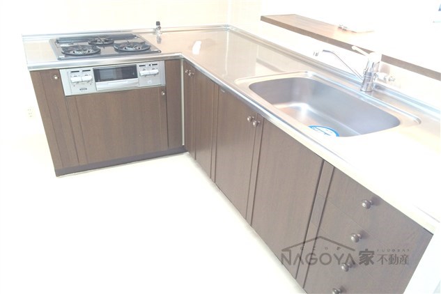 オーク・ヒルズ川名山 キッチン
