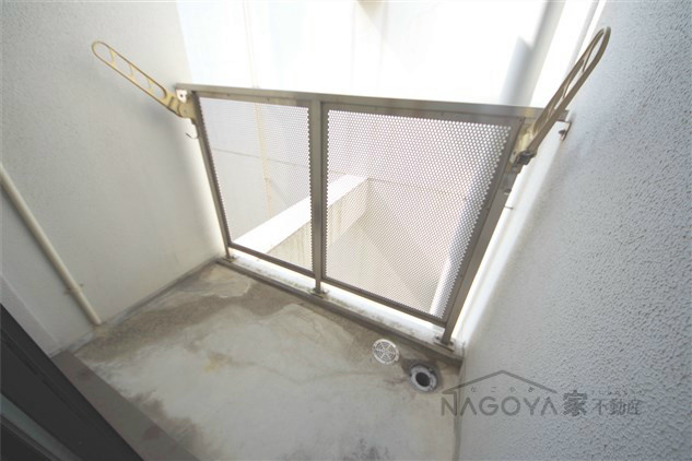 ドール栄５丁目 ベランダ