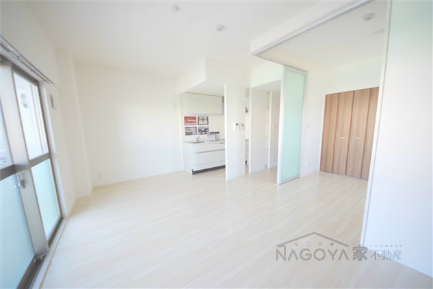 ツインアウルズ リビング