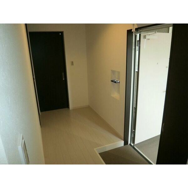 Grandtic Luce志賀本通 玄関