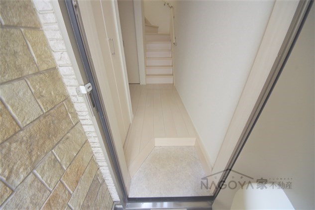 テラス吹上 玄関