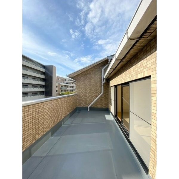 サムティレジデンス東山公園 ベランダ