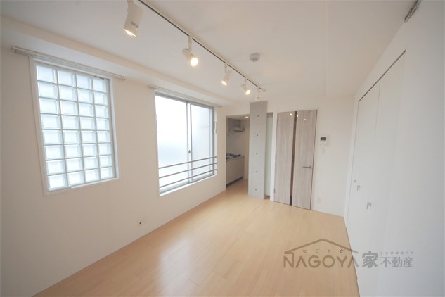 quador御器所 リビング