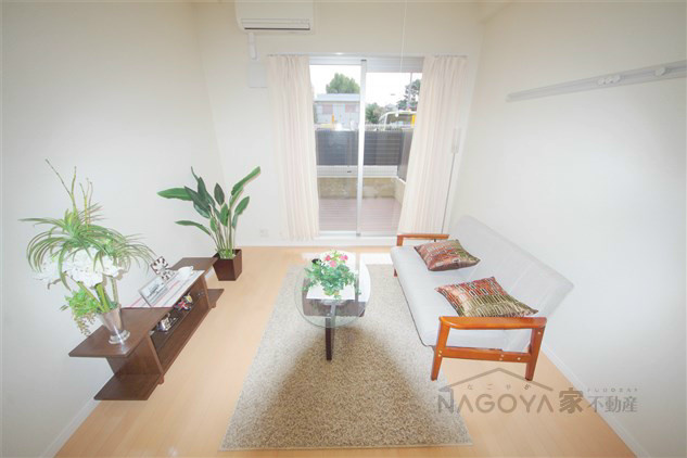 meLiV桜山 リビング