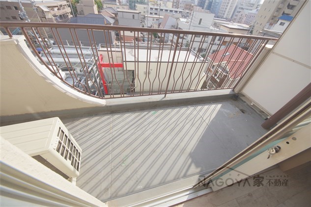 桜通サンダイマンション ベランダ